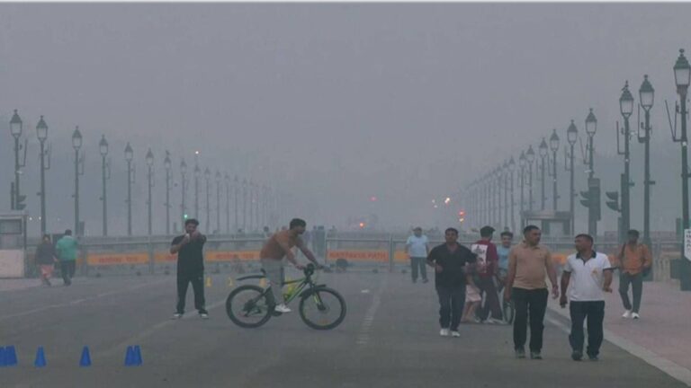 Today Weather: मकर संक्रांति पर ठंड से ठिठुरा दिल्ली समेत पूरा उत्तर भारत, कई राज्यों में शीतलहर का अलर्ट, कहां कैसा रहेगा मौसम?