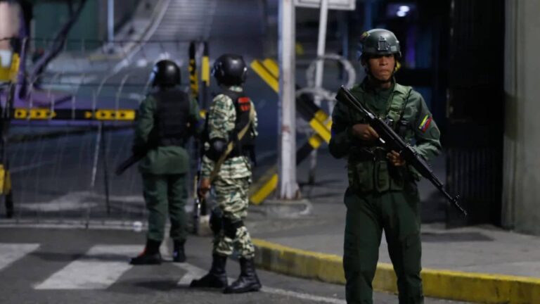 वेनेजुएला पर अमेरिका के हमले पर भारत का पहला रिएक्शन, भारतीयों को गैर-जरूरी यात्रा टालने की सलाह, हेल्पलाइन नंबर भी किए जारी