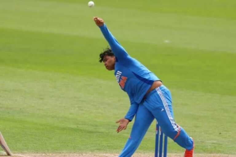 वैभव सूर्यवंशी तो गेंदबाजी में भी हैं खतरनाक, दूसरी ही गेंद पर सबसे सफल बल्लेबाज को किया आउट