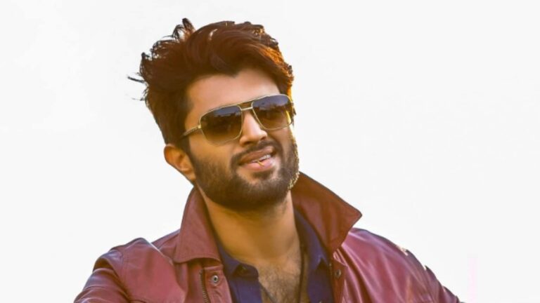 Vijay Deverakonda: विजय देवरकोंडा निभाएंगे रियल-लाइफ से इंस्पायर्ड दो ताकतवर रोल, दो फिल्मों में दिखेगा अलग-अलग अंदाज
