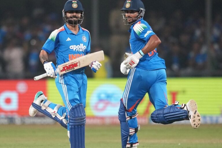 न्यूजीलैंड की भारत में ऐतिहासिक जीत, पहली बार वनडे सीरीज किया अपने नाम, विराट कोहली का शतक बेकार