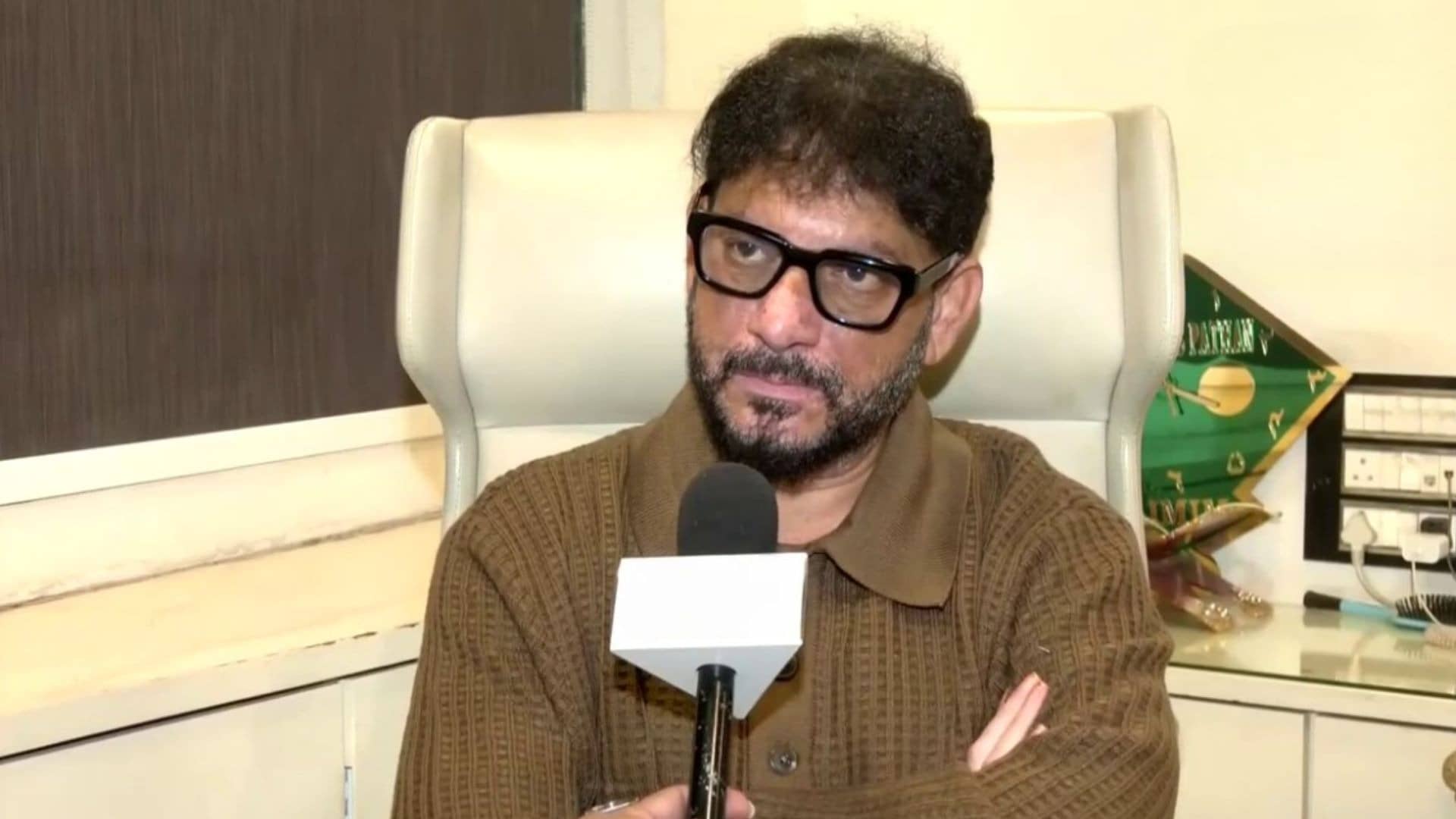 'महाराष्ट्र ही नहीं पूरे देश को हरा रंग देंगे', सहर शेख के बयान पर मचे बवाल के बीच बोले AIMIM नेता वारिस पठान