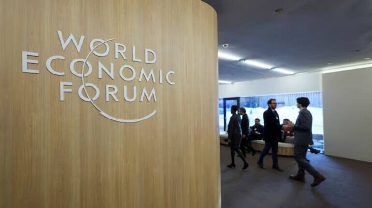 WEF Davos 2026: 10 राज्यों के प्रतिनिधि बदलती वैश्विक व्यवस्था के बीच निवेशकों को लुभाएंगे, भारत के लिए कितना अहम है यह बैठक?