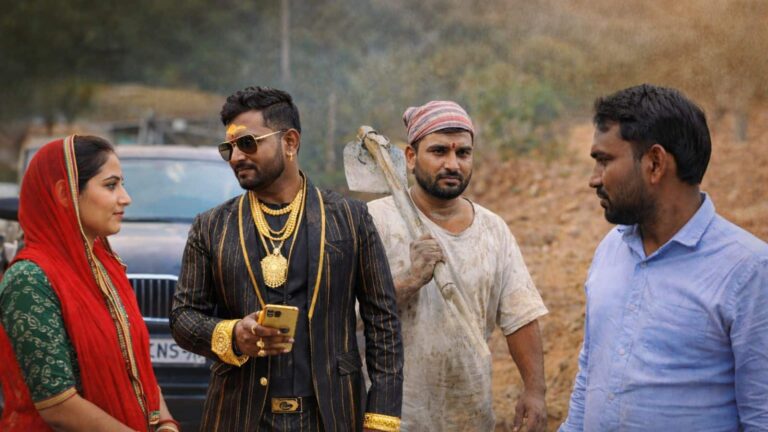 Instagram पर रईसी झाड़ने वाला प्रेमी निकला ‘दिहाड़ी मजदूर’! पति के पास वापस लौटी महिला