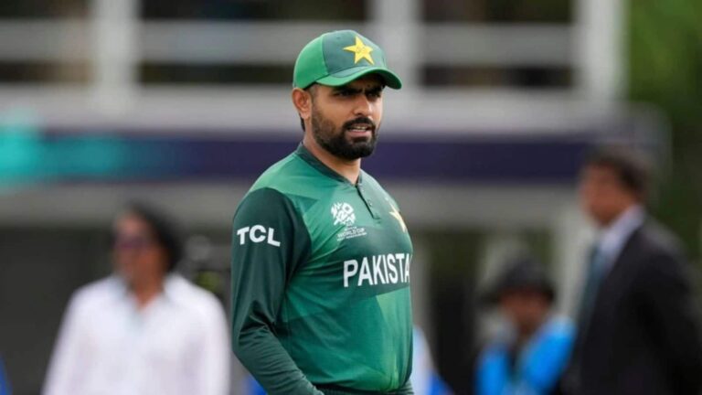 'विराट कोहली से तुलना करना बंद...' बाबर आजम को लेकर भारतीय दिग्गज खिलाड़ी ने कही ये बात