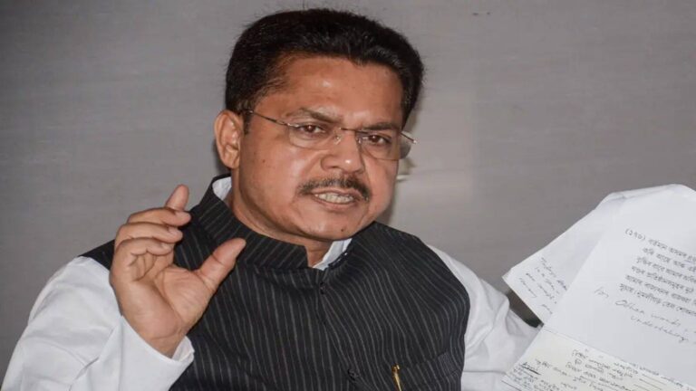 Assam Congress crisis: असम कांग्रेस के पूर्व अध्यक्ष भूपेन बोरा ने दिया इस्तीफा! गौरव गोगोई पर लगाया गंभीर आरोप, क्या BJP में होंगे शामिल?