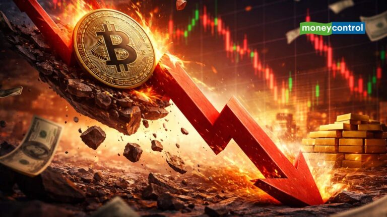 Bitcoin Crash: बिटकॉइन से दूर भाग रहे निवेशक, ऑल टाइम हाई से 45% क्रैश; ये 5 कारण हैं जिम्मेदार