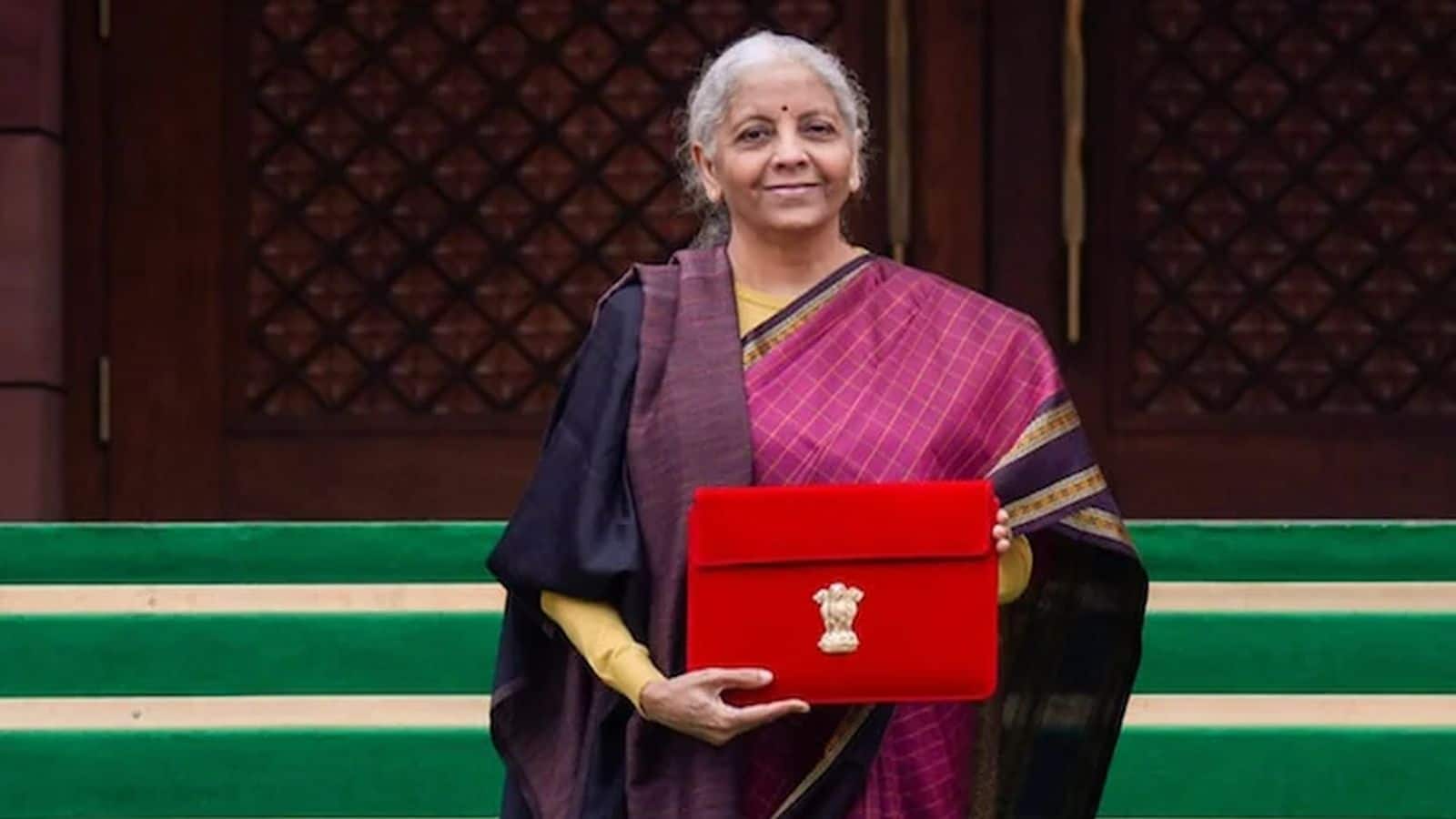 Tax revenue: क्या है 16वीं वित्त आयोग की रिपोर्ट? फॉर्मूले के तहत कर्नाटक को होगा सबसे अधिक फायदा, भारी नुकसान में मध्य प्रदेश!