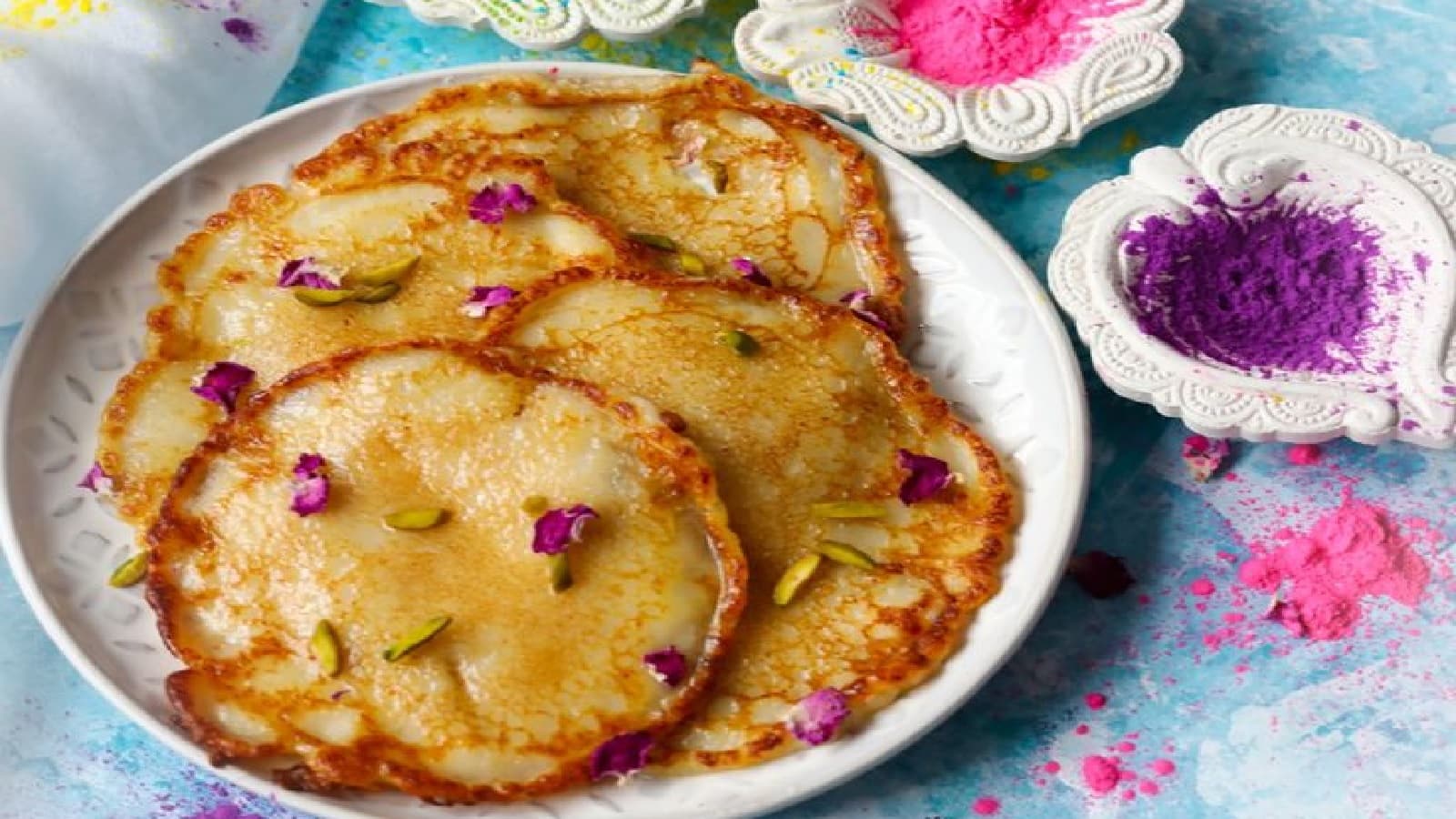 Holi 2026 Traditional Pua Recipe: होली पर इस तरीके से बनाएं फूले-फूले और मुलायम मालपुआ, जानें मालपुआ बनाने की ये सीक्रेट ट्रिक