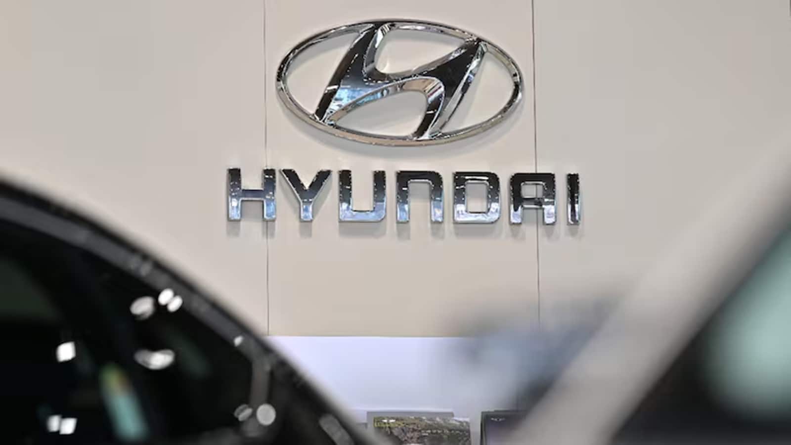 Hyundai Motor Share: Buy रेटिंग के बाद भी ब्रोकरेज घटा रहे है स्टॉक का टारगेट प्राइस, जानें क्या है वजह