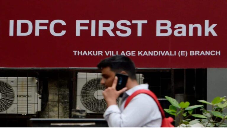 IDFC First Bank Stocks: आईडीएफसी फर्स्ट बैंक के शेयरों में दूसरे दिन भी गिरावट, स्टॉक खरीदें, बेचें या होल्ड करें?