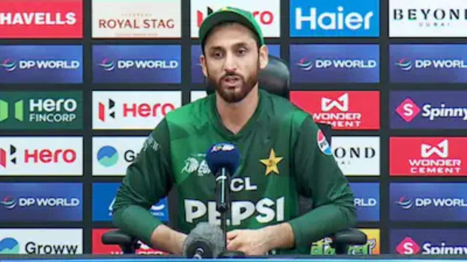 IND vs PAK: कोलंबो में भारतीय खिलाड़ियों से हाथ मिलाने को तरस रहा पाकिस्तान! मैच में हैंडशेक पर PAK कप्तान के कही ये बात