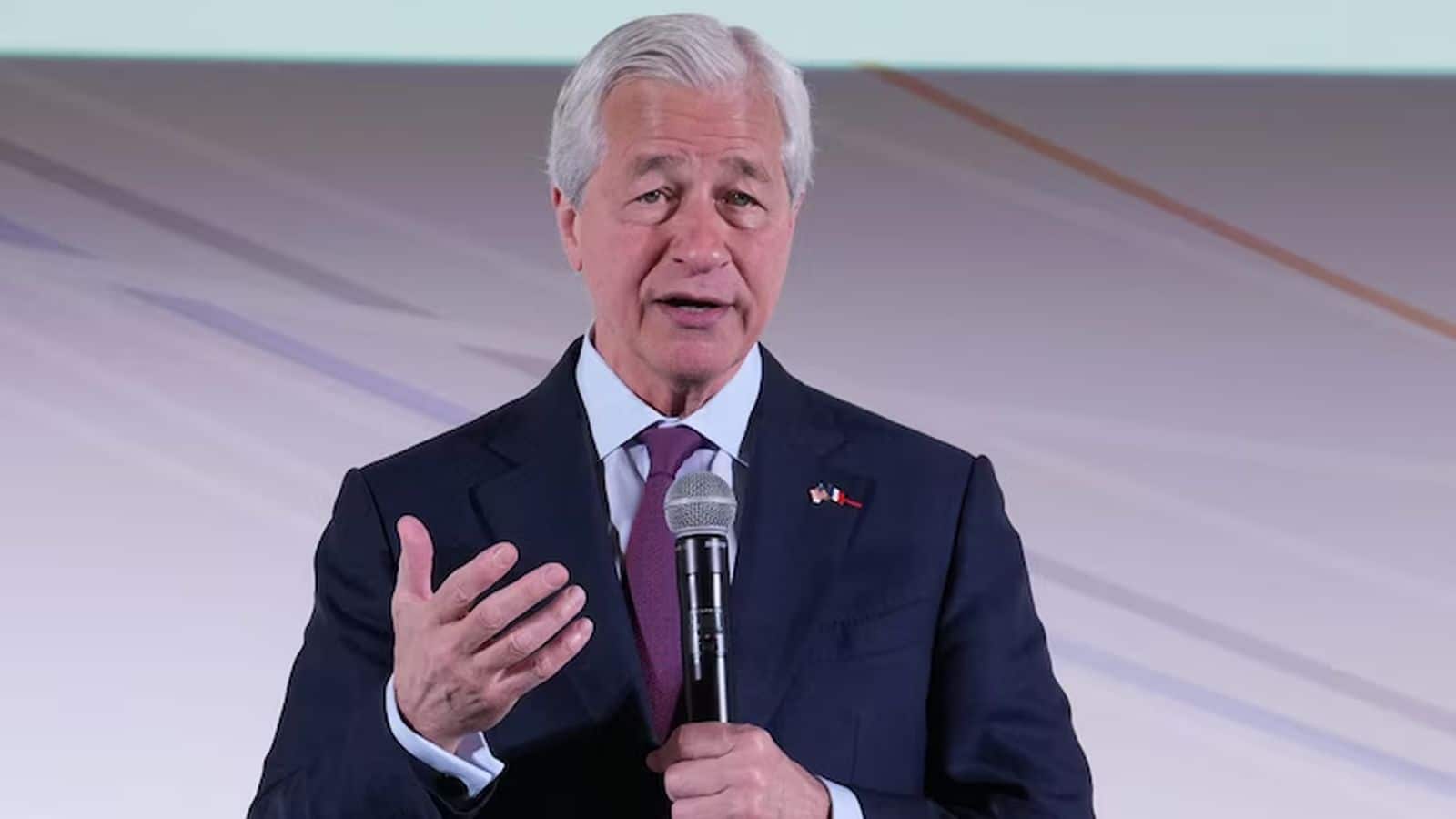 फाइनेंशियल कंपनियां बिना सोचे-समझे ले रहीं रिस्क, 2008 जैसा संकट पैदा होने के मिल रहे संकेत -जेपी मॉर्गन चेस के CEO