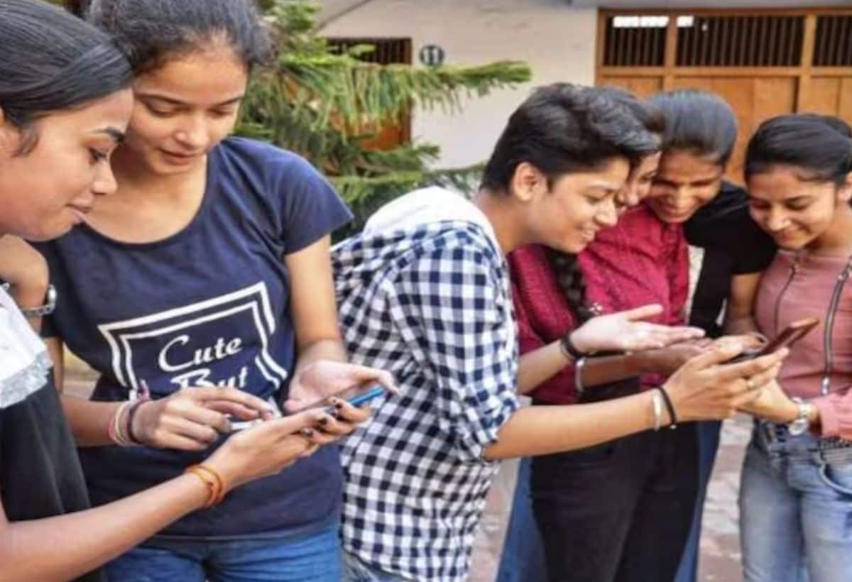 JEE Main 2026 Result: जेईई मेन 2026 सेशन 1 का रिजल्ट जारी, 12 कैंडिडेट्स ने हासिल किए 100 पर्सेंटाइल
