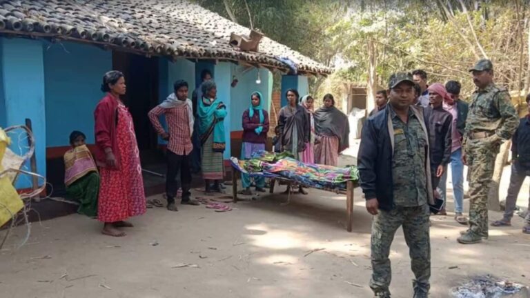 झारखंड में अंधविश्वास का खौफनाक चेहरा, डायन बताकर नवजात बच्चे और मां को भीड़ ने जिंदा जलाया