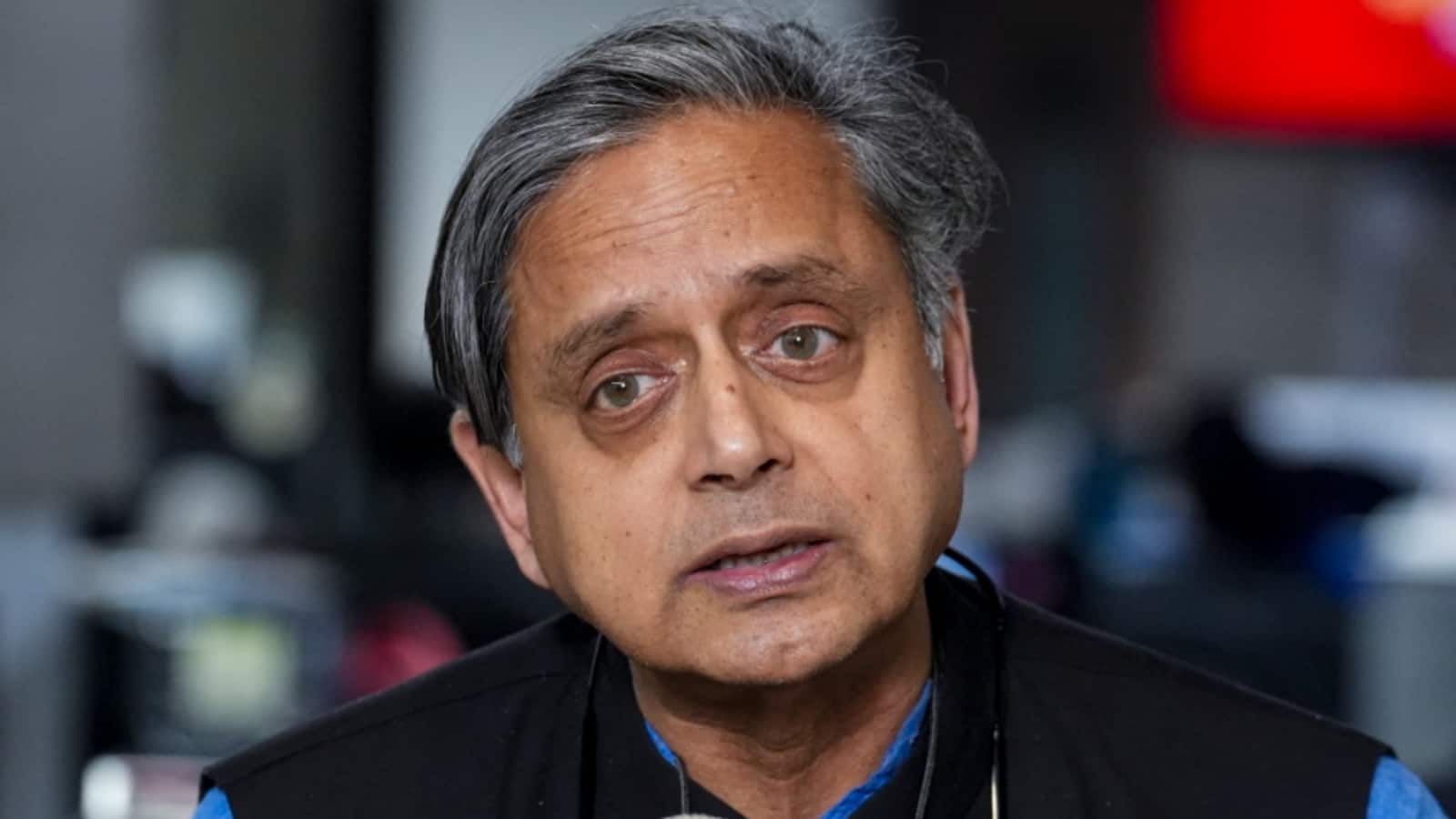 Shashi Tharoor: ‘न मेरी भाषा, न मेरी आवाज’, पाकिस्तान की तारीफ करने वाले AI वीडियो पर शशि थरूर का बयान