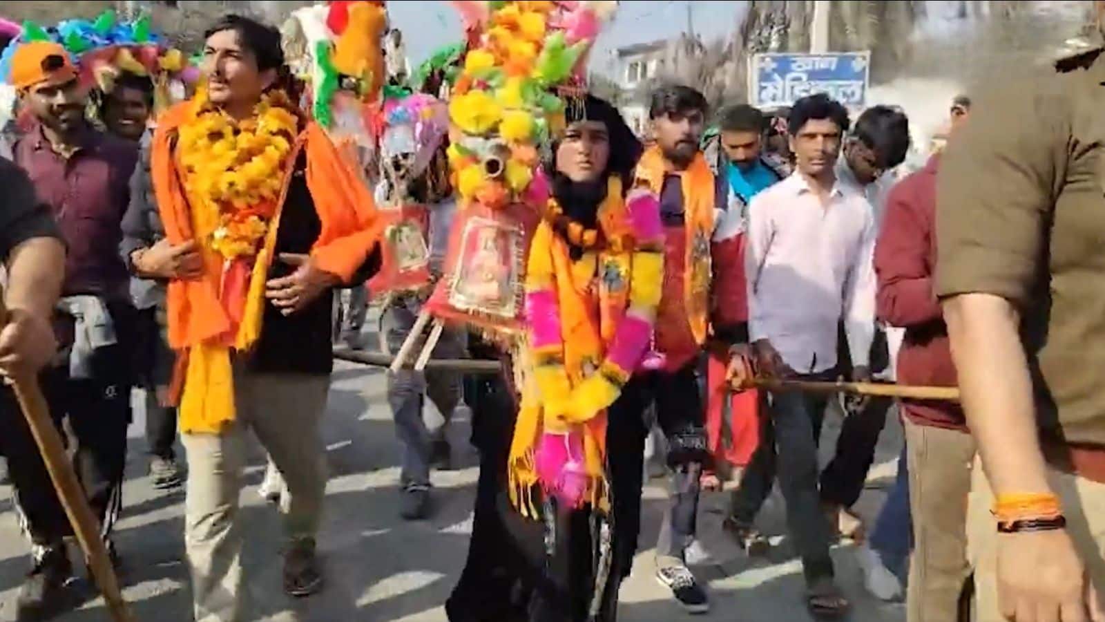 बुर्के में कांवड़ लेने निकलीं तमन्ना, अमन त्यागी से शादी की मांगी थी मन्नत, प्यार और धार्मिक सद्भाव की अनूठी कहानी