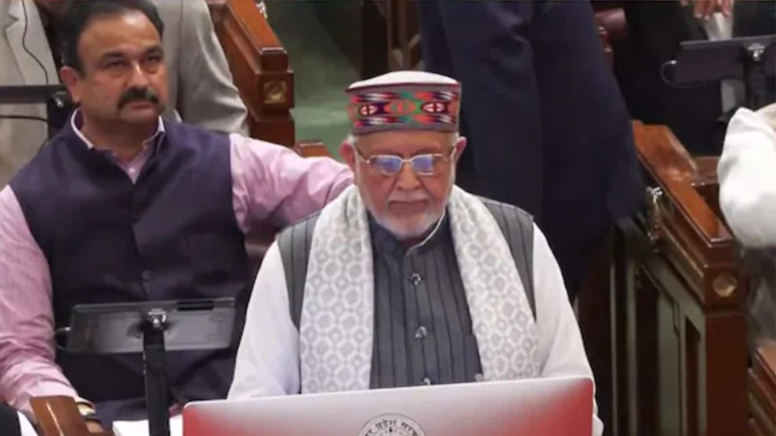 UP Budget 2026: योगी सरकार ने पेश किया ₹9,12,696 करोड़ का महा-बजट, 10 लाख युवाओं को मिलेगा रोजगार!