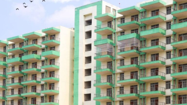 DDA Housing Scheme: दिल्ली में घर खरीदने का देख रहे हैं सपना? तो DDA प्रीमियम हाउसिंग स्कीम दे रहा सुनहरा मौका, जानें पूरी प्रक्रिया