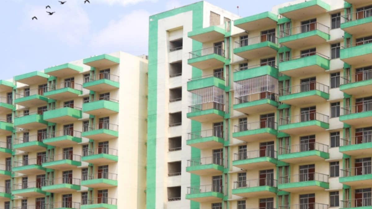 DDA Housing Scheme: दिल्ली में घर खरीदने का देख रहे हैं सपना? तो DDA प्रीमियम हाउसिंग स्कीम दे रहा सुनहरा मौका, जानें पूरी प्रक्रिया