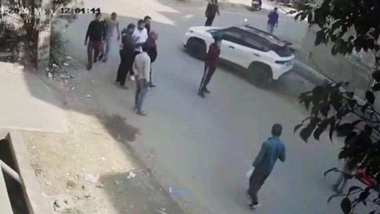 'बीच में आ रहा था इसलिए Exit किया...', दिल्ली के बवाना में कारोबारी वैभव गांधी की गोली मारकर हत्या, लॉरेंस बिश्नोई गैंग ने ली जिम्मेदारी