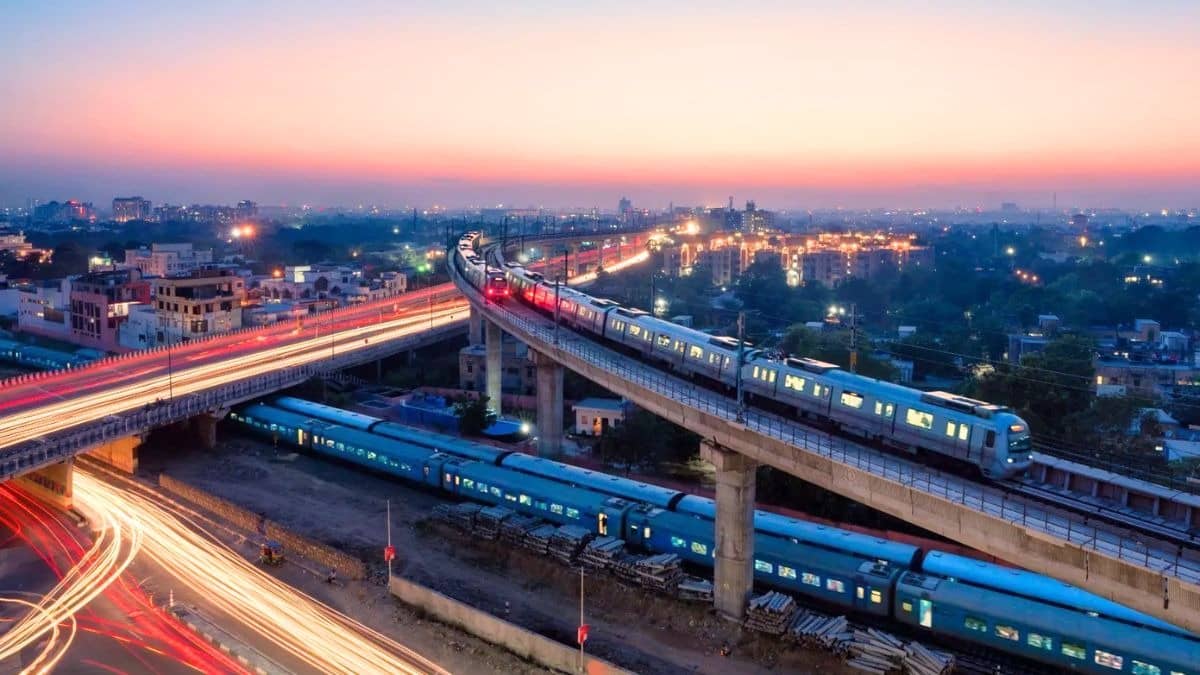 Delhi Metro Time Change: दिल्ली में कल इन लाइन पर सुबह 3.30 बजे से चलेगी मेट्रो, DMRC ने जारी की टाइमिंग; जानिए क्यों