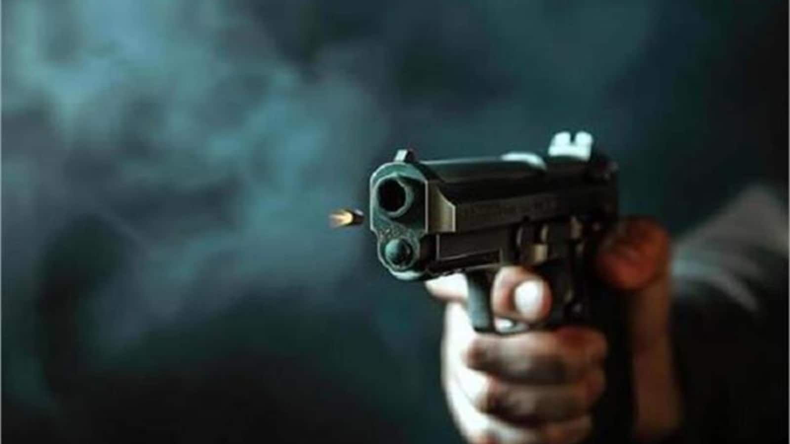 Delhi Wedding Murder: वजीराबाद में शादी समारोह में चला खूनी खेल, हेड कांस्टेबल ने युवक को मारी गोली, तीन गिरफ्तार