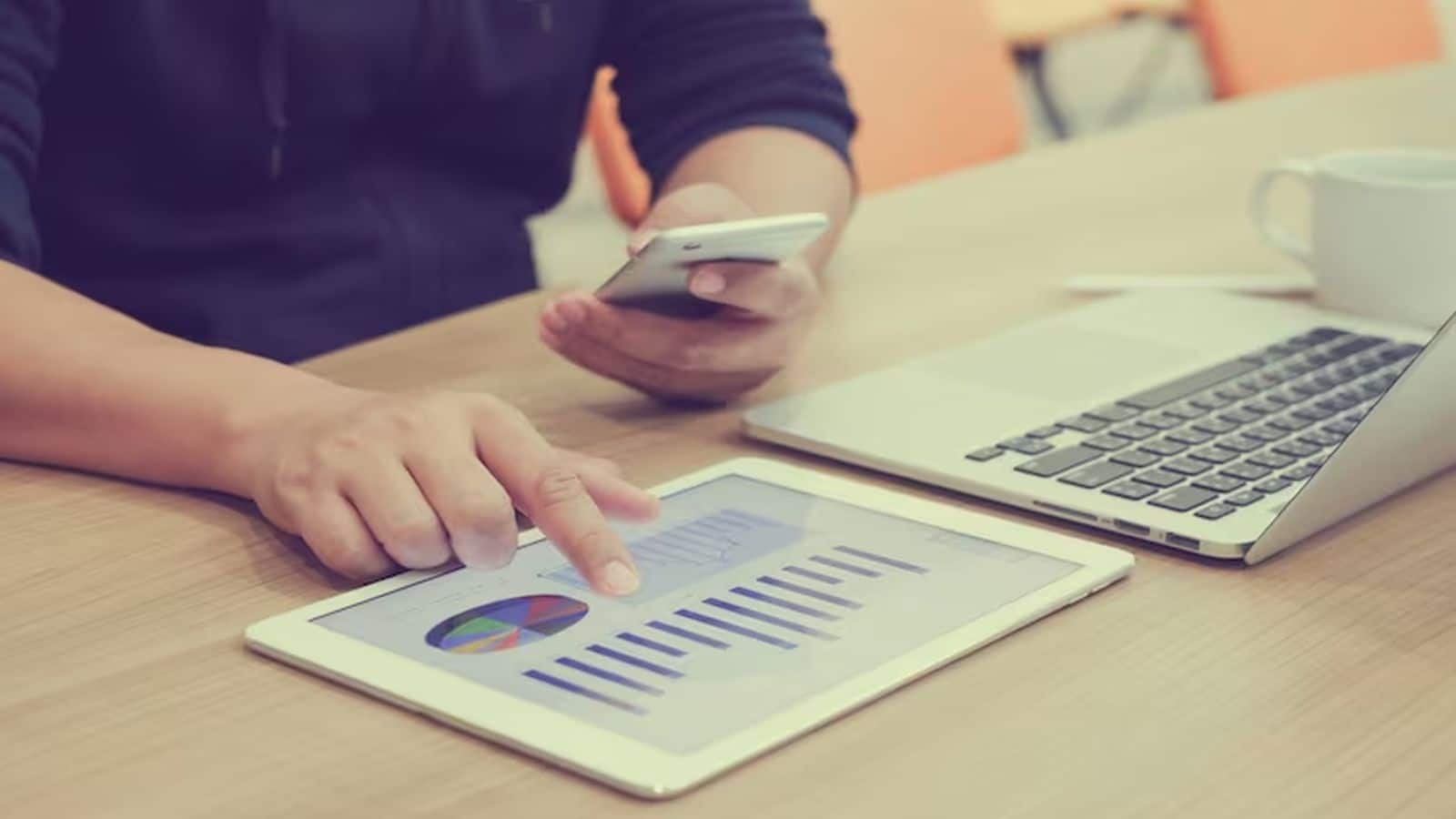 Q3 results impact: फोकस में फाइनोटेक्स केमिकल के शेयर,आशीष कचोलिया ने भी किया है निवेश