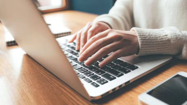 आपके भी हैं ऐसे बैंक अकाउंट जिसका आप नहीं करते इस्तेमाल? जेब पर पड़ सकते है भारी; जानिए क्या करें?