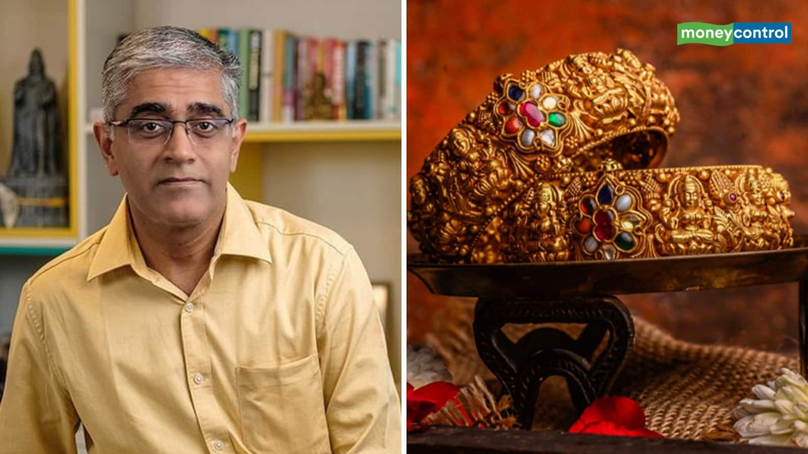 सोने में हर गिरावट को मौका मान रहे ग्राहक, शेयरों के इनवेस्टर की तरह कर रहे खरीद: Titan MD