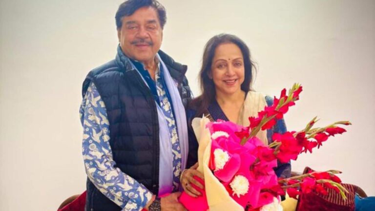 Shatrughan Sinha-Hema Malini: हेमा मालिनी के दिल्ली वाले नए घर में मिलने पहुंचे शत्रुघ्न सिन्हा, साझा कीं यादगार तस्वीरें