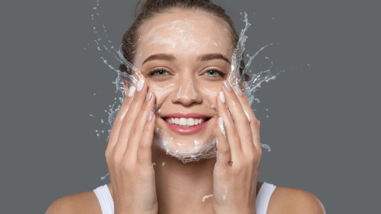 Homemade face wash: पार्लर जैसा ग्लो अब घर पर, किचन की इन चीजों से बनाएं नेचुरल फेस वॉश