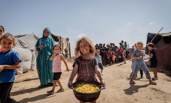 ग़ाज़ा: अपने बेहतर भविष्य के लिए आवाज़ उठा रहे हैं बच्चे