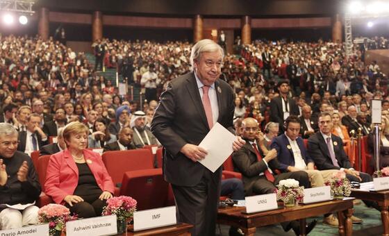 भारत: यूएन प्रमुख ने की 3 अरब डॉलर के वैश्विक AI कोष की अपील