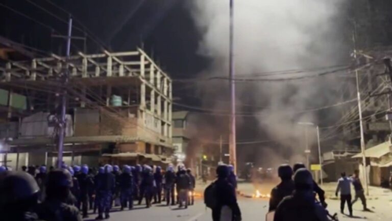 Manipur: नई सरकार बनते ही मणिपुर में फिर भड़की हिंसा, चुराचांदपुर में सड़कों पर उतरे कुकी प्रदर्शनकारी, भारी सुरक्षाबल तैनात