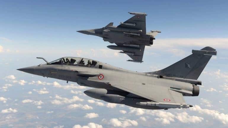 Defence Stocks Rally: डिफेंस शेयरों में तूफानी तेजी, BDL और Data Patterns टॉप गेनर्स, जानिए वजह