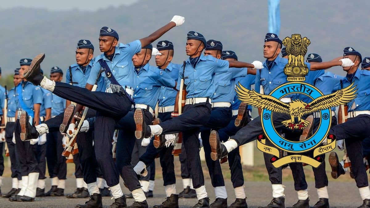 Sarkari Naukri 2026: इंडियन एयफोर्स में आवेदन का सुनहरा मौका, अब 22 साल के कैंडिडेट्स भी कर सकते हैं आवेदन, बढ़ी एज लिमिट