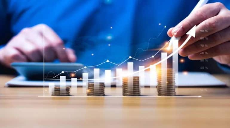 SIP Investment: सिप कर रहे हैं? जानिए किस साल से रिटर्न पकड़ता है रफ्तार