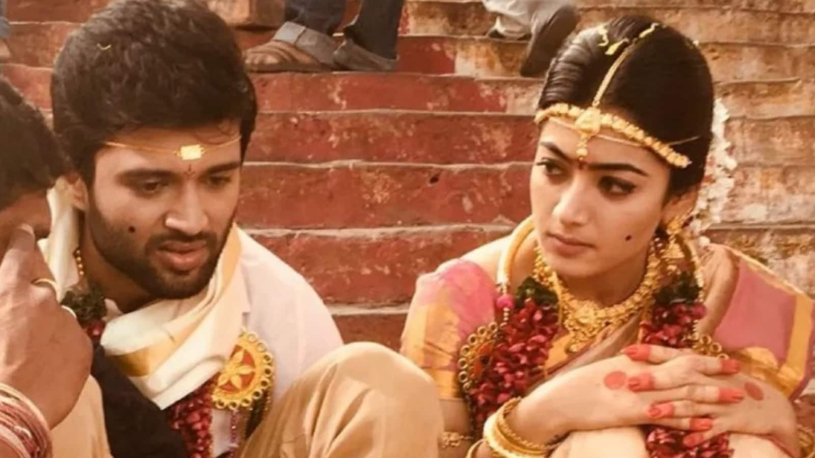 Rashmika-Vijay Wedding: तेलुगु रीति-रिवाज से शादी कर हमसफर बने विजय-रश्मिका! कोडवा ट्रेडिशन से शाम को लेंगे फेरे