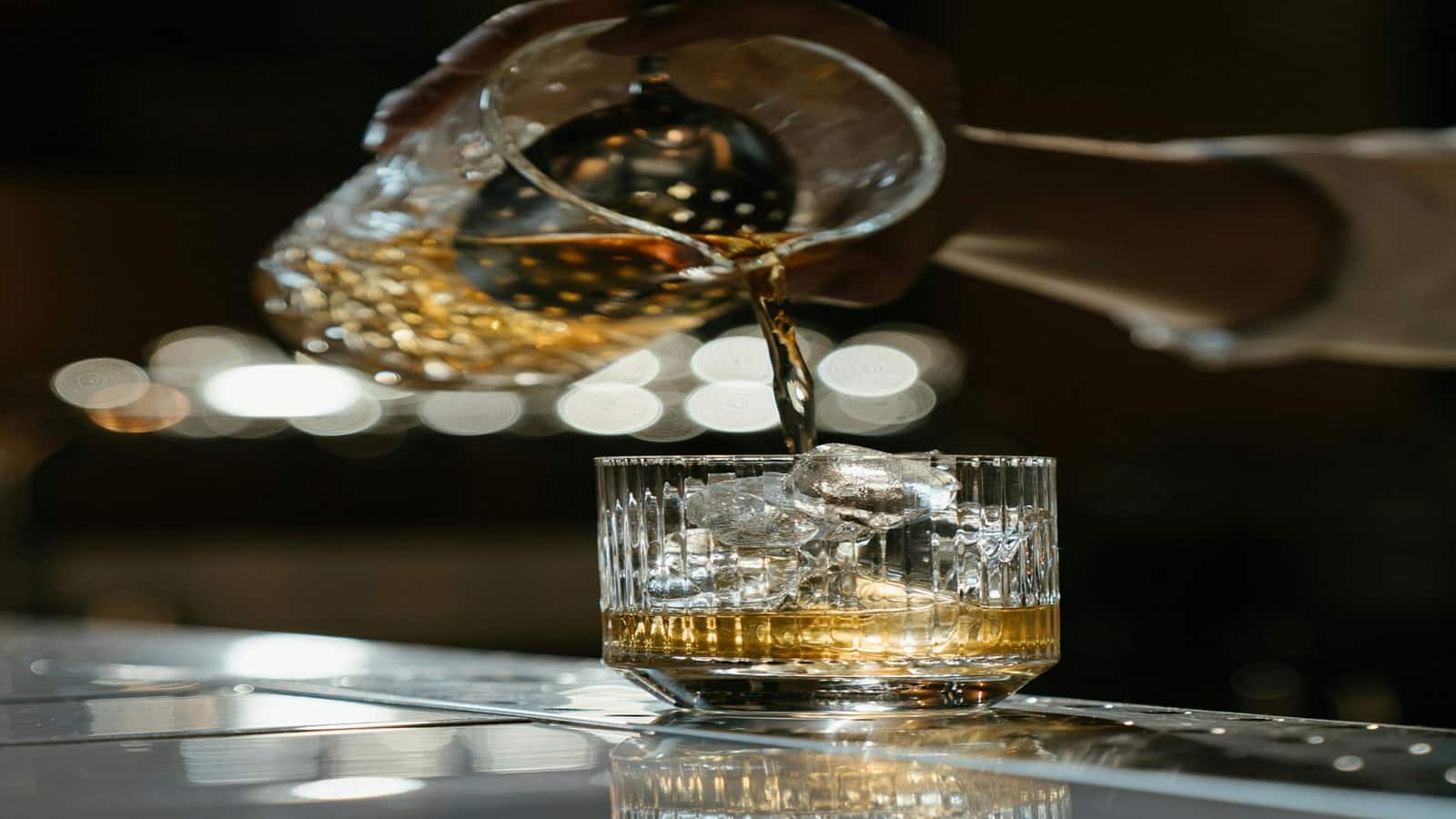 India-US Trade Deal: अमेरिकी वाइन होगी सस्ती, लेकिन भारतीय व्हिस्की अब भी हैं इस कारण मदमस्त