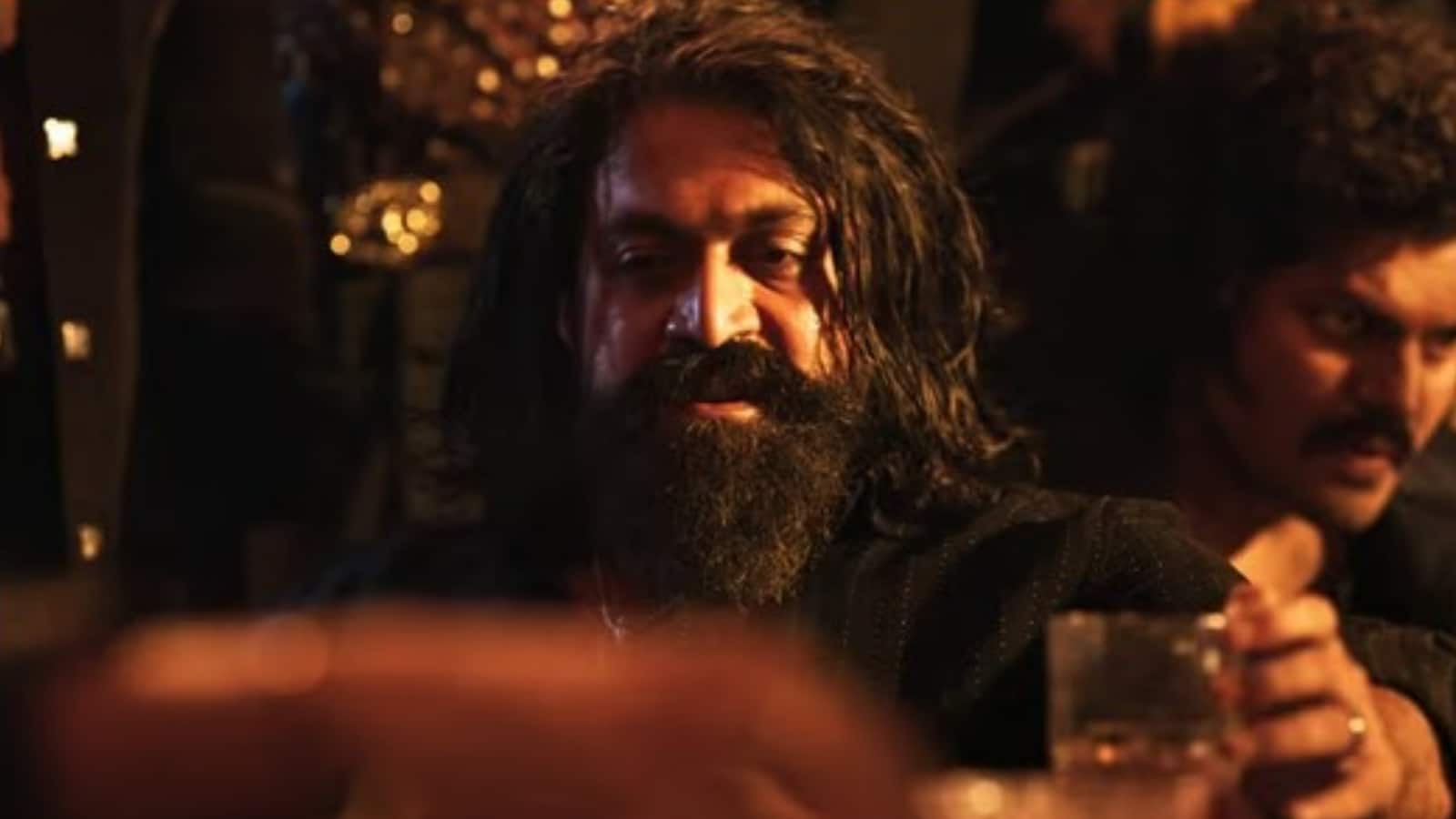 Toxic Movie teaser: यश ने दिखाया अपना सबसे खौफनाक अवतार, टीजर देख फैंस के रोंगटे हुए खड़े