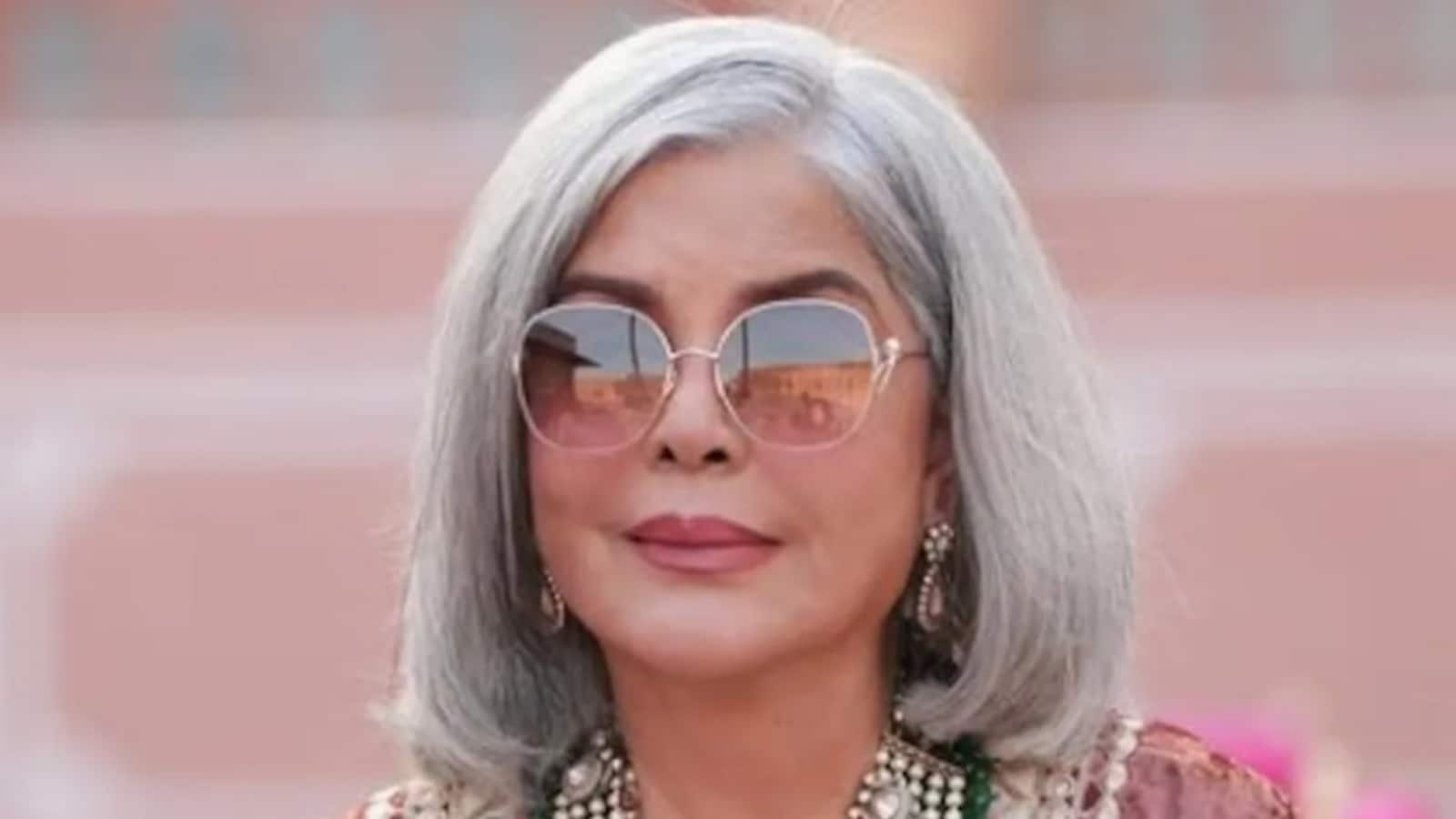 Zeenat Aman: 'नफरत करने वाले नफरत ही करेंगे', ज़ीनत अमान ने उनके डाउनफॉल का मज़ाक उड़ाने वाली मैग्जीन पर कसा तंज