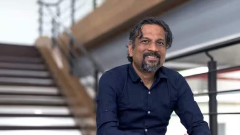 आज के जमाने की East India Company हैं Google जैसी कंपनियां, इस कारण Zoho के फाउंडर ने कहा ऐसा