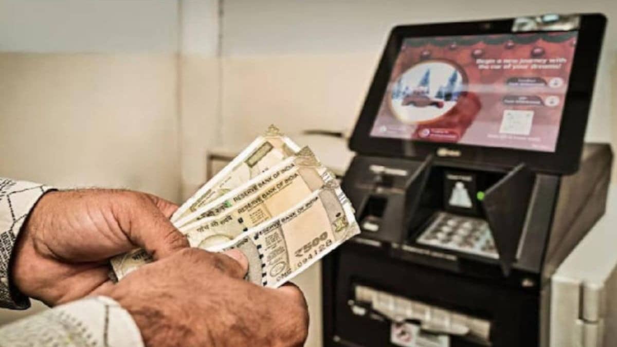 Rule Changes: 1 अप्रैल से जेब पर भारी पड़ेंगे ये 6 बड़े बदलाव... LPG, PAN और UPI के नियम बदल जाएंगे; ATM से ट्रांजेक्शन पर लगेगा चार्ज, बढ़ेगा खर्चा