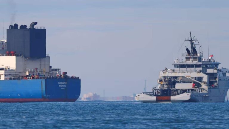 होर्मुज में फंसे 6 जहाजों पर 3 लाख टन एलपीजी को निकालने की कवायद तेज, खत्म होगी रसोई गैस की किल्लत!