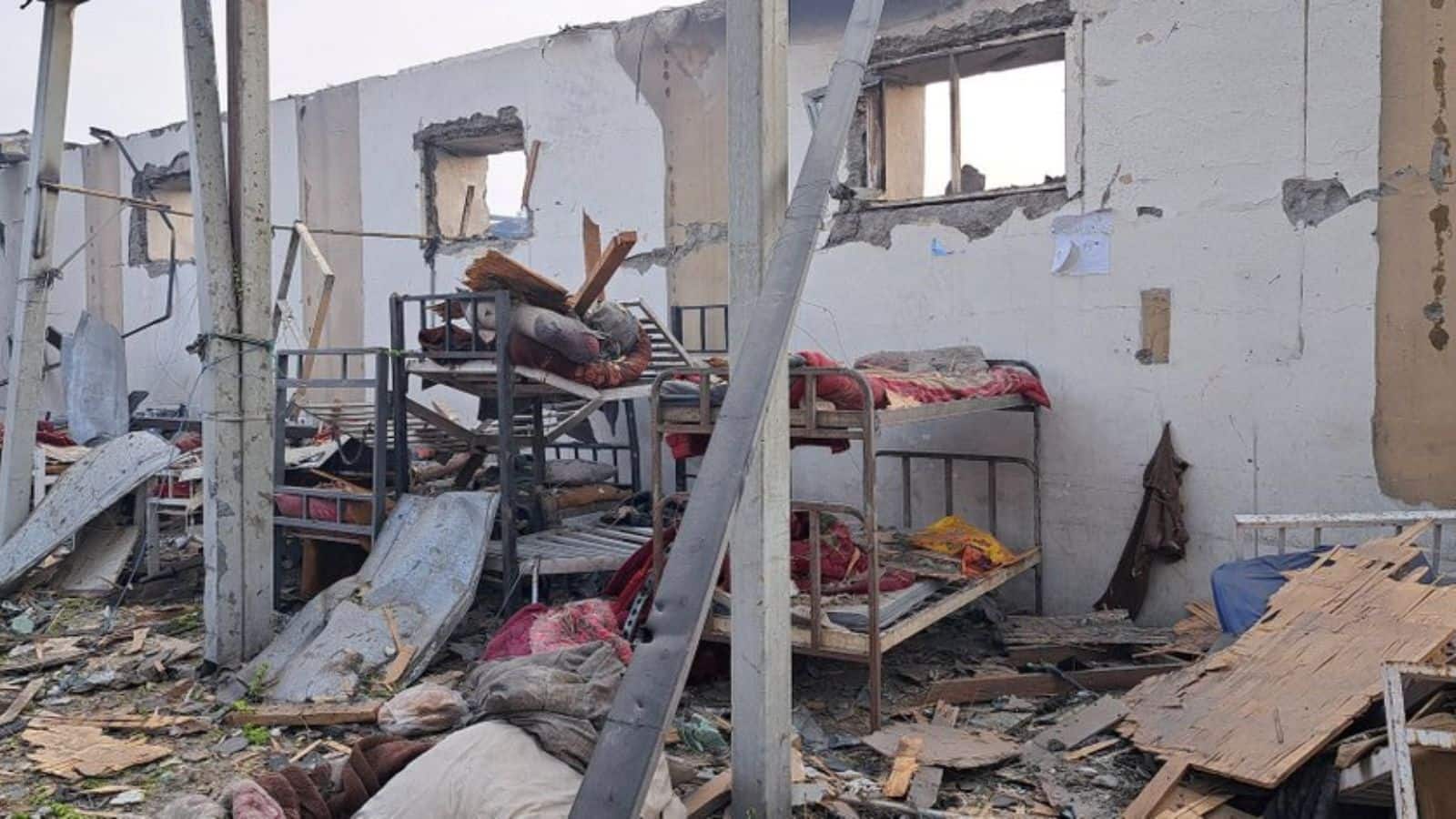 Afghanistan: काबुल के अस्पताल में अब भी मलबे में दबे हैं 50 से ज्यादा शव!