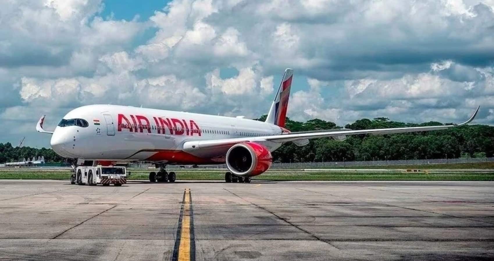 Air India: टोरंटो, फ्रैंकफर्ट, पेरिस के लिए स्‍पेशल फ्लाइट्स चलाएगी एयर इंडिया, मिडिल ईस्ट में तनाव के बीच लिया फैसला