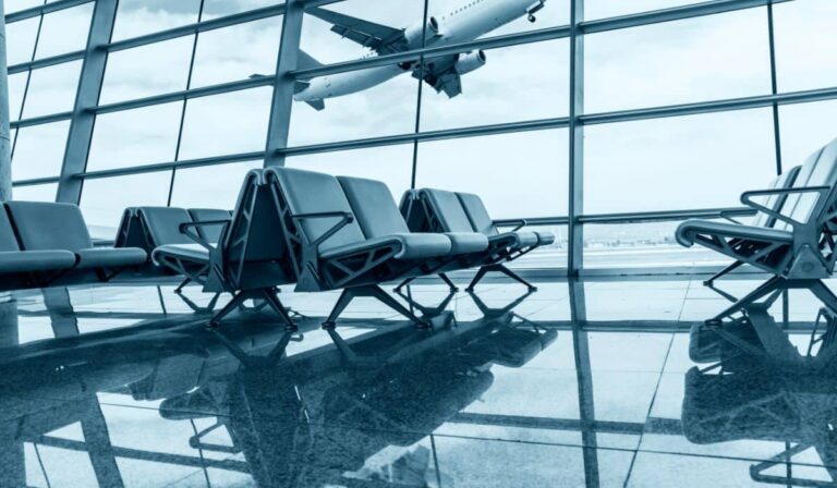 मिडिल ईस्ट संकट के बीच भारत लौटे NRIs सावधान! बदल सकता है आपका टैक्स स्टेटस