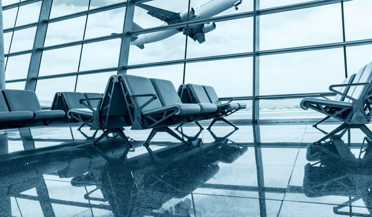 मिडिल ईस्ट संकट के बीच भारत लौटे NRIs सावधान! बदल सकता है आपका टैक्स स्टेटस