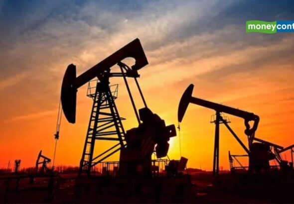 Brent Crude Price: ब्रेंट क्रूड 10% उछला, एक्सपर्ट बोले- 100 डॉलर के पार जा सकता है कच्चा तेल